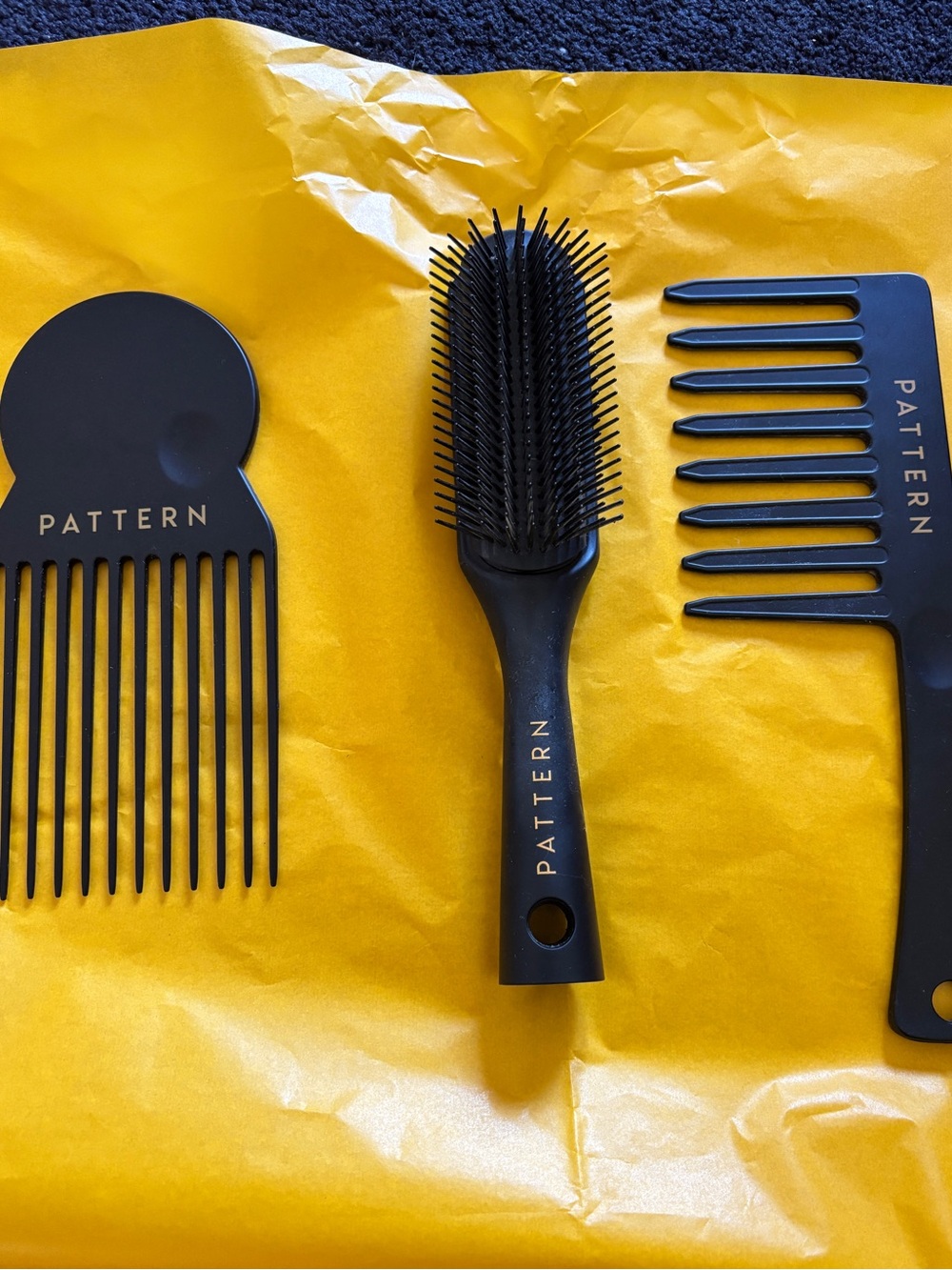 3 piece Black Grooming Tools Set with Versatile Combs